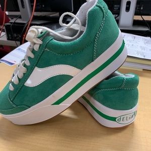 delias platform shoes